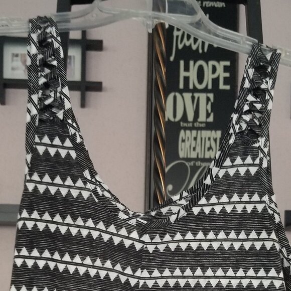 H&M Black and White Tank top - Picture 3 of 6